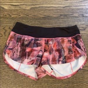 LULULEMON SHORTS- Sun Dazed Speed up Short
